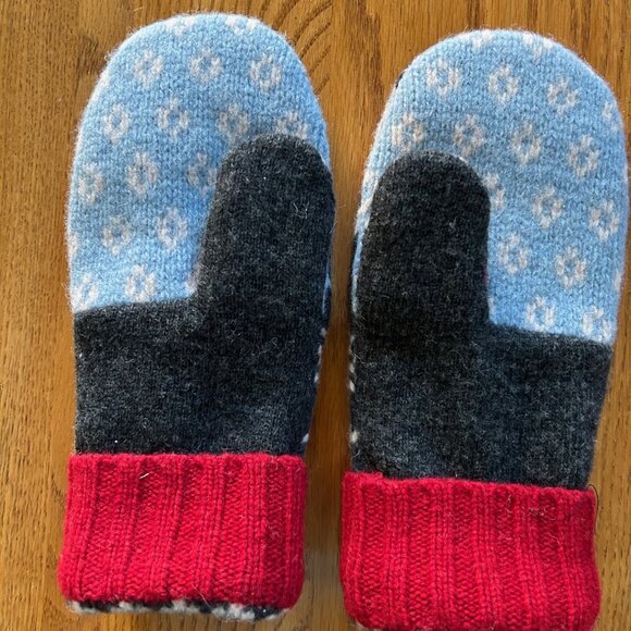 Felted 100% Lambswool Mittens Handcrafted from Repurposed Eddie Bauer Sweater - Picture 3 of 4